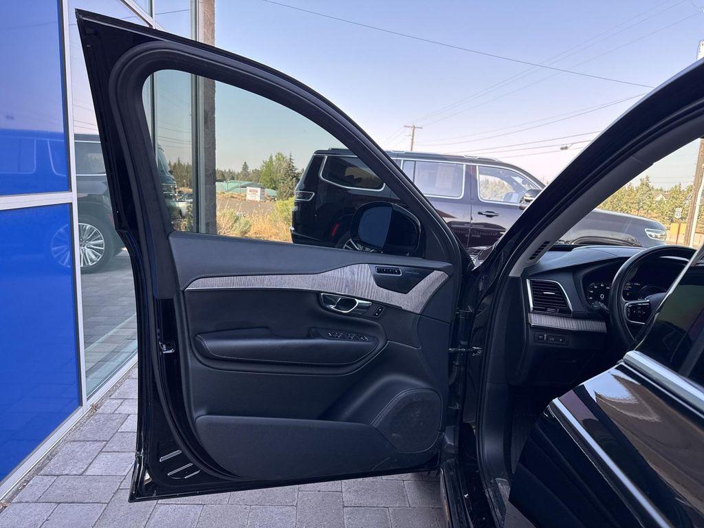 used 2022 Volvo XC90 Recharge Plug-In Hybrid car, priced at $46,190