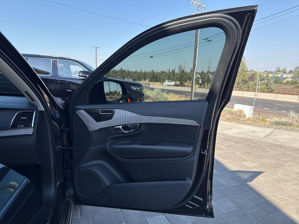 used 2022 Volvo XC90 Recharge Plug-In Hybrid car, priced at $46,190