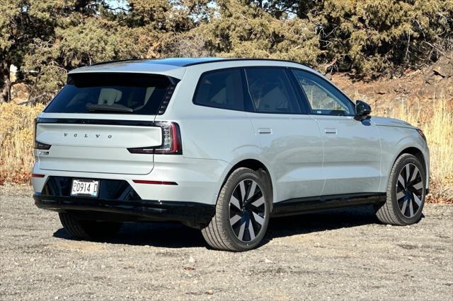 new 2025 Volvo EX90 car, priced at $85,640