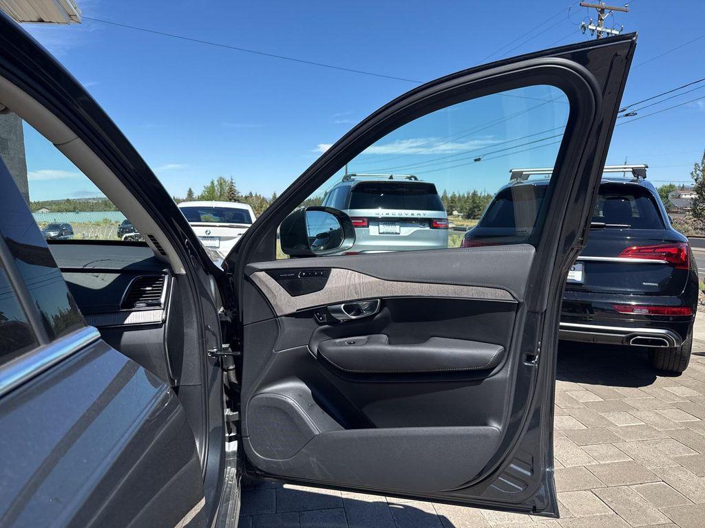 used 2022 Volvo XC90 car, priced at $43,390
