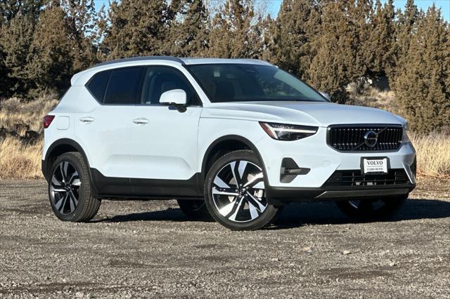 new 2025 Volvo XC40 car, priced at $49,575