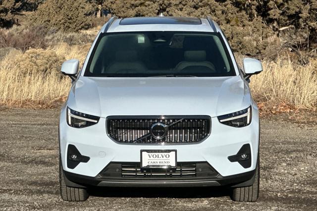 new 2025 Volvo XC40 car, priced at $49,575