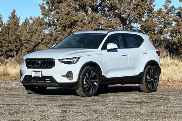 new 2025 Volvo XC40 car, priced at $49,575