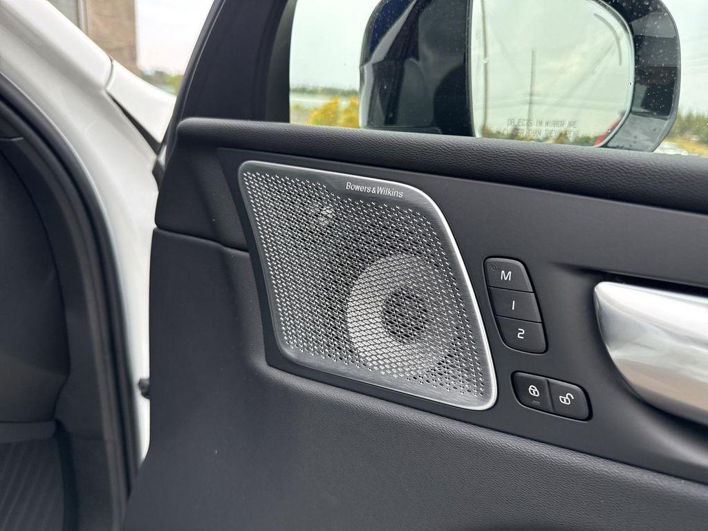 new 2026 Volvo XC60 car, priced at $69,275