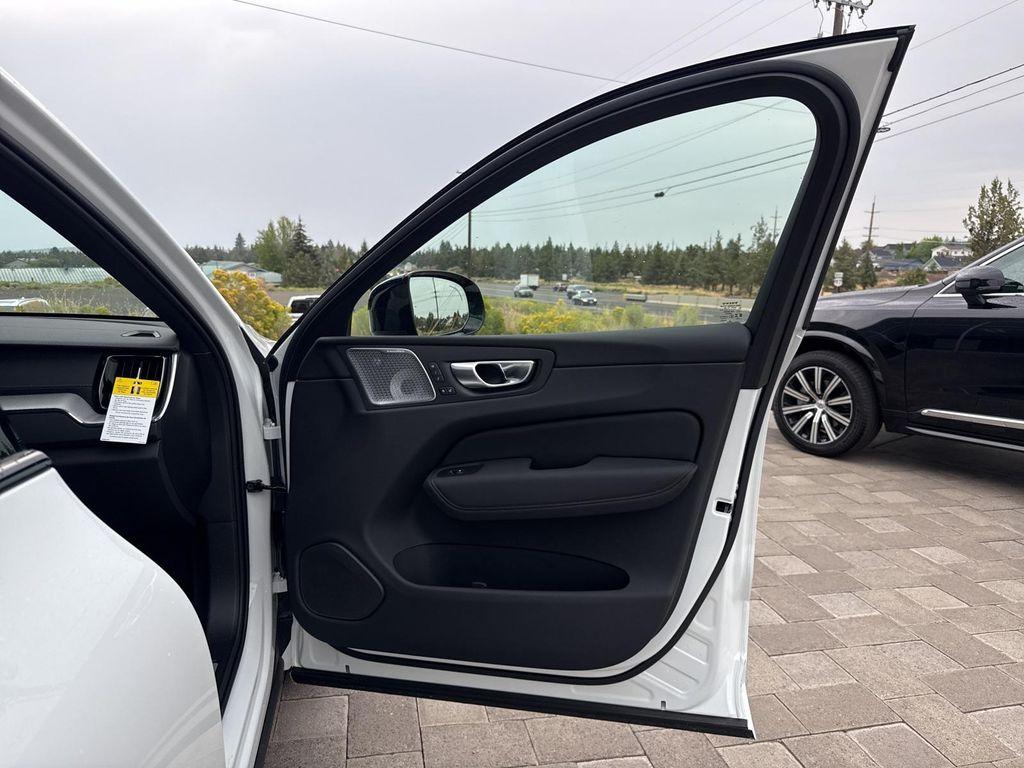 new 2026 Volvo XC60 car, priced at $69,275