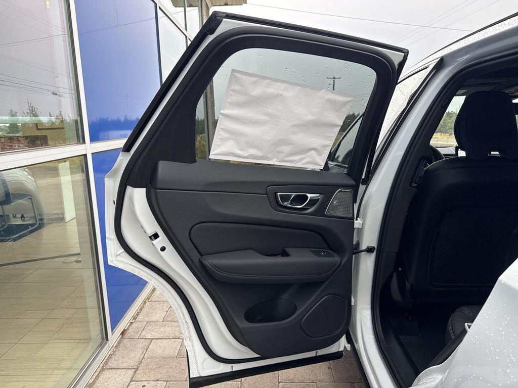 new 2026 Volvo XC60 car, priced at $69,275