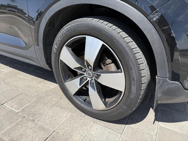used 2019 Volvo XC40 car, priced at $22,490