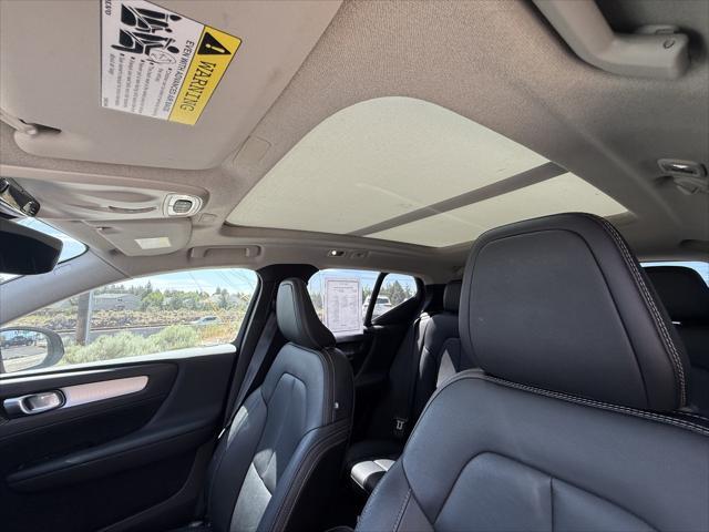 used 2019 Volvo XC40 car, priced at $22,490