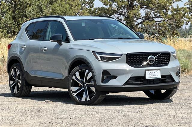 new 2025 Volvo XC40 car, priced at $49,945