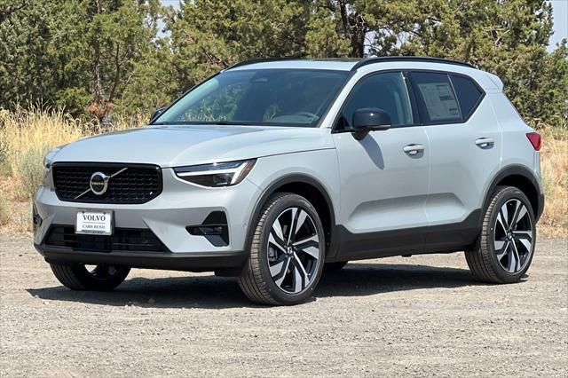 new 2025 Volvo XC40 car, priced at $49,945