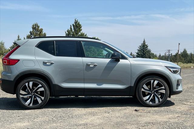 new 2025 Volvo XC40 car, priced at $49,945