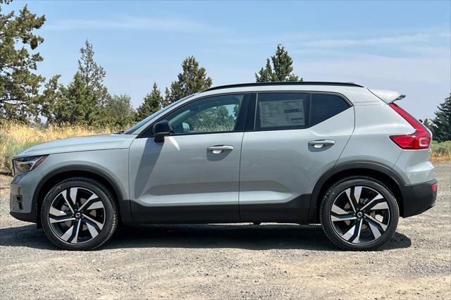 new 2025 Volvo XC40 car, priced at $49,945