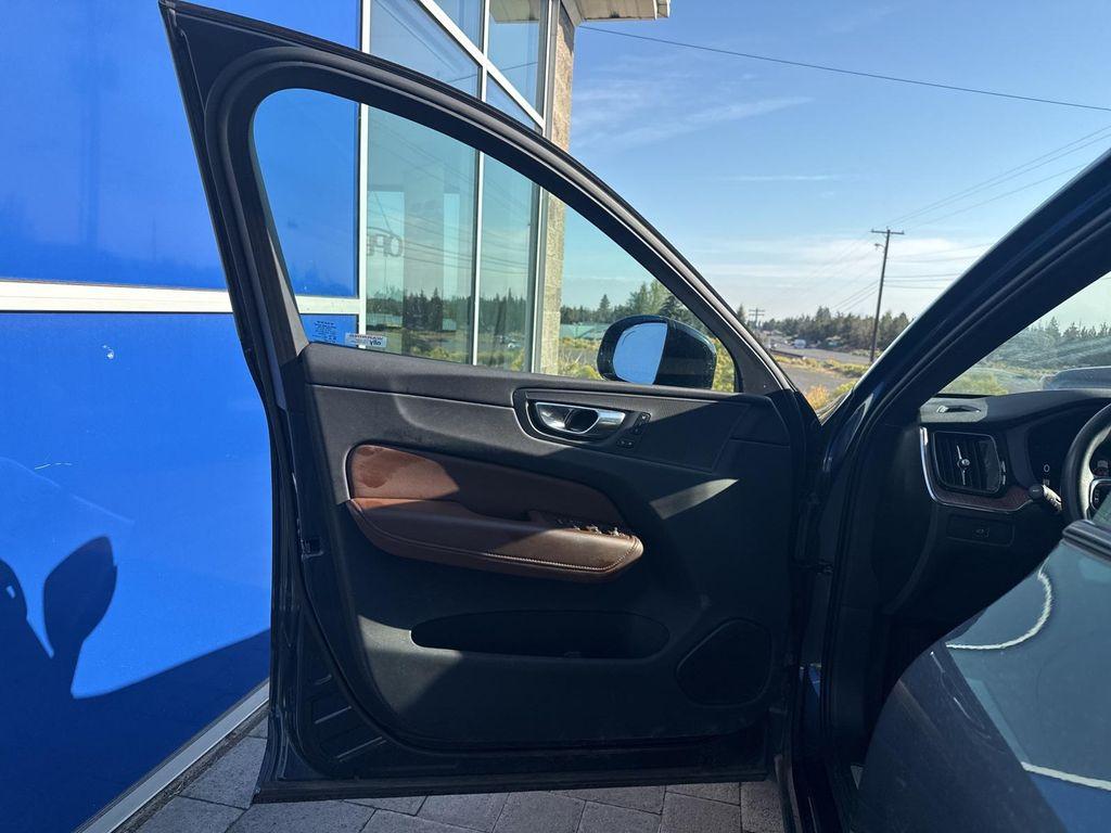 used 2023 Volvo XC60 car, priced at $39,490