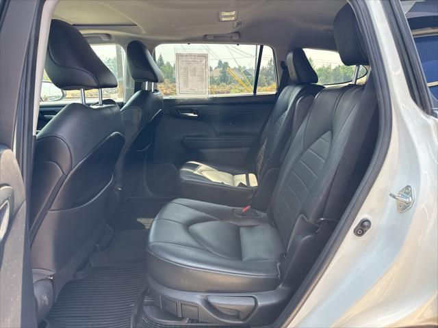 used 2021 Toyota Highlander Hybrid car, priced at $33,995