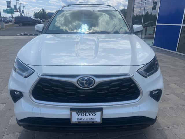 used 2021 Toyota Highlander Hybrid car, priced at $37,947