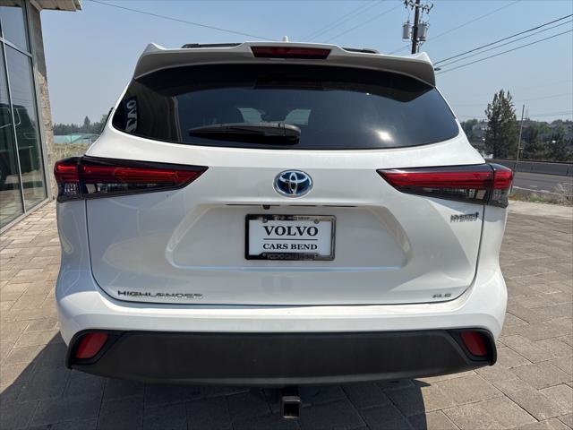 used 2021 Toyota Highlander Hybrid car, priced at $33,995