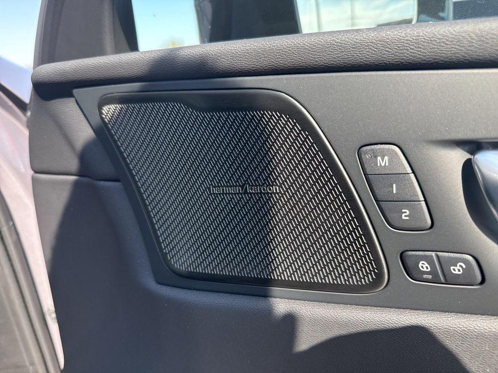 new 2026 Volvo XC60 car, priced at $67,425