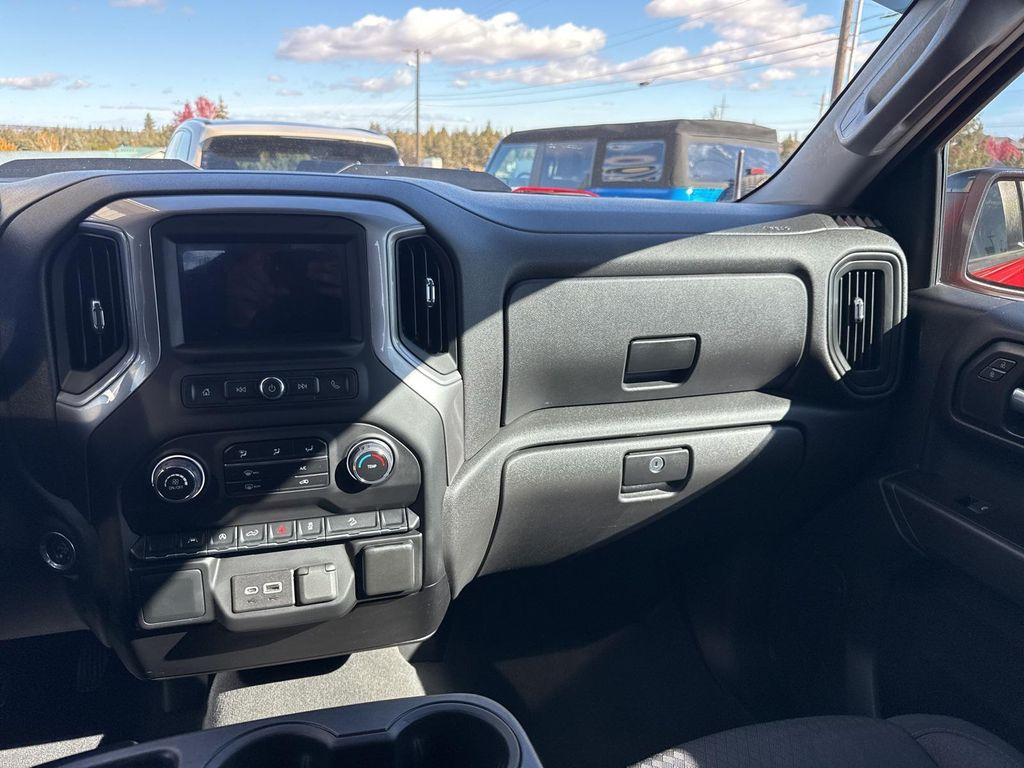 used 2022 Chevrolet Silverado 1500 car, priced at $42,990