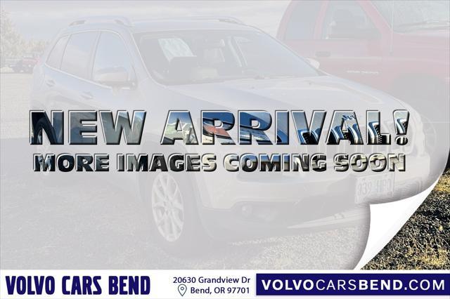 used 2014 Jeep Cherokee car, priced at $10,935