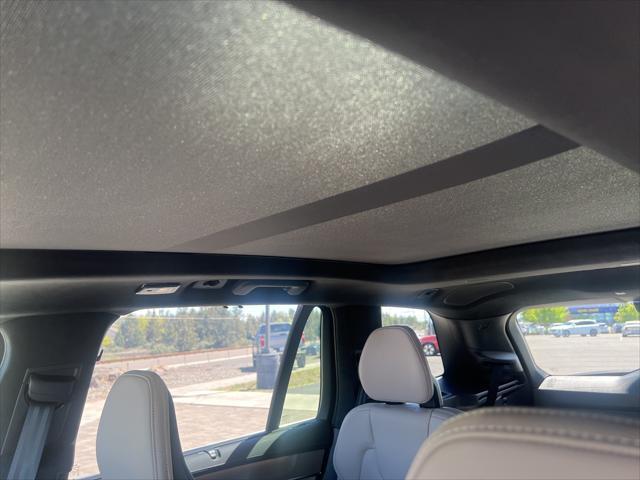 new 2025 Volvo XC90 car