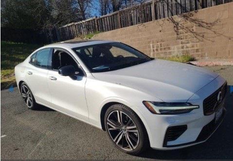 used 2022 Volvo S60 Recharge Plug-In Hybrid car, priced at $35,890