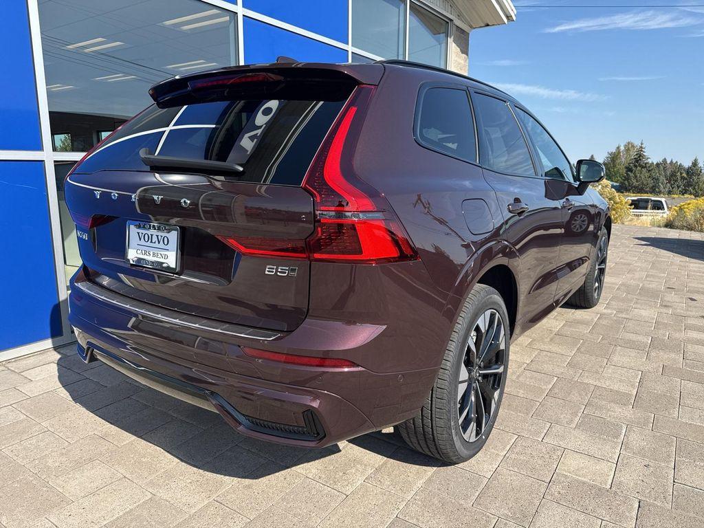 new 2026 Volvo XC60 car, priced at $62,275