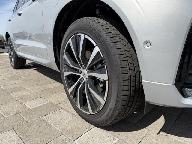 new 2025 Volvo XC60 car, priced at $56,525