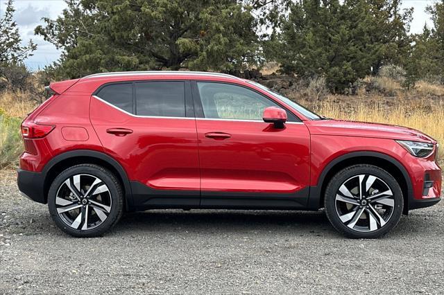 new 2025 Volvo XC40 car, priced at $53,210