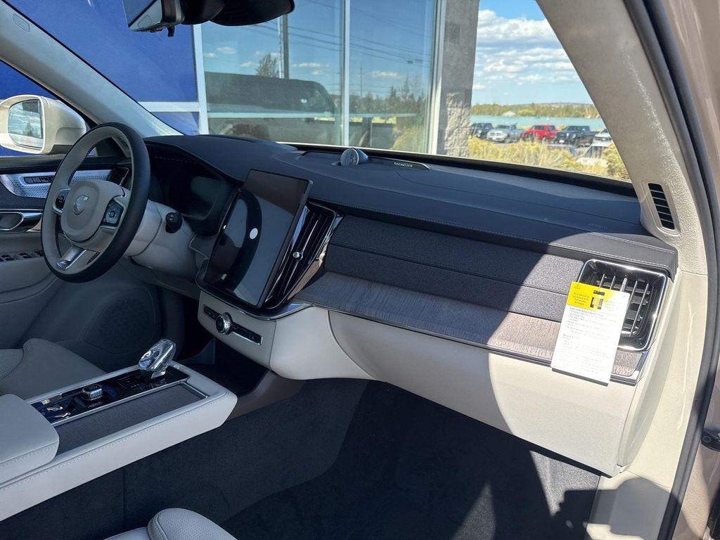 new 2026 Volvo XC90 Plug-In Hybrid car, priced at $95,180