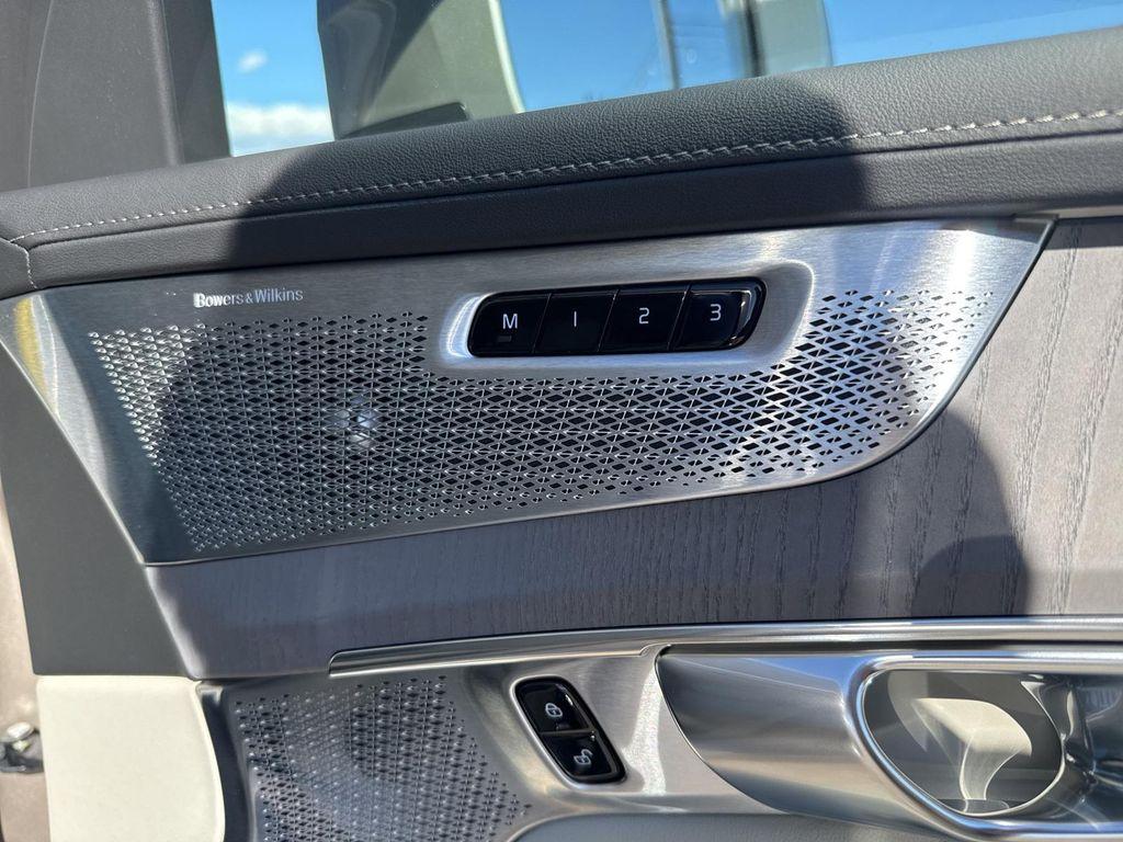 new 2026 Volvo XC90 Plug-In Hybrid car, priced at $95,180