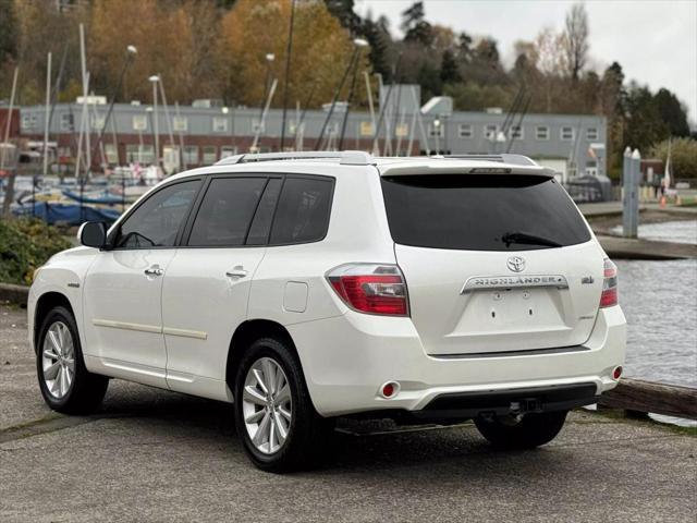 used 2010 Toyota Highlander Hybrid car, priced at $10,999