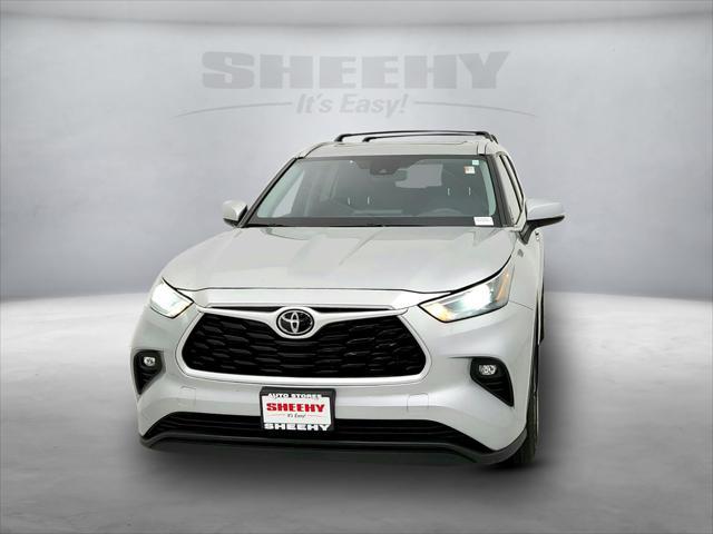 used 2023 Toyota Highlander car, priced at $37,791