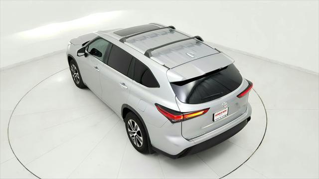 used 2023 Toyota Highlander car, priced at $37,791