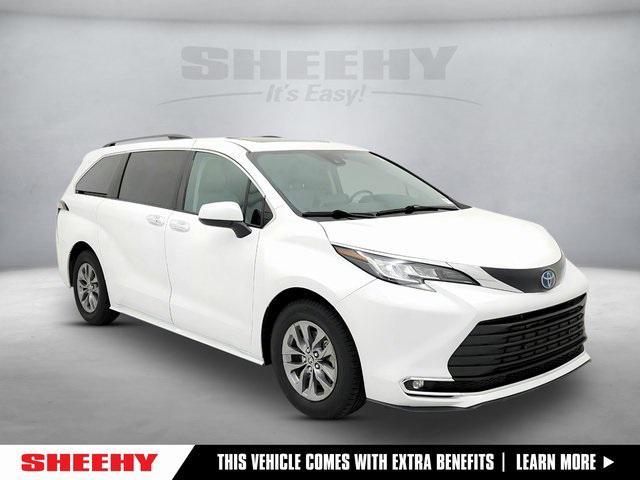 used 2023 Toyota Sienna car, priced at $39,991