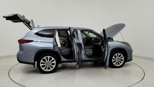 used 2021 Toyota Highlander car, priced at $35,791