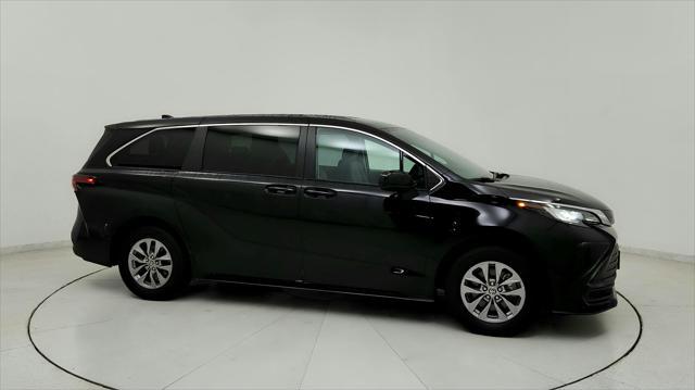 used 2022 Toyota Sienna car, priced at $35,891