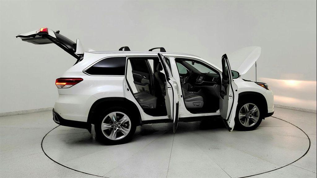 used 2018 Toyota Highlander car, priced at $19,991