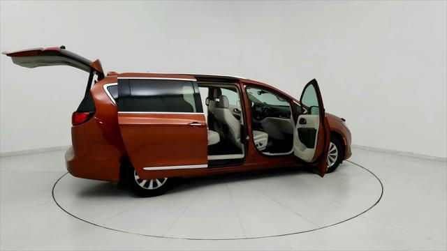 used 2018 Chrysler Pacifica car, priced at $17,691