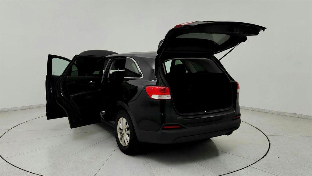 used 2018 Kia Sorento car, priced at $10,491