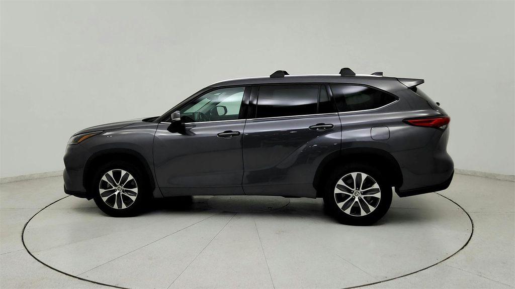 used 2021 Toyota Highlander car, priced at $30,591