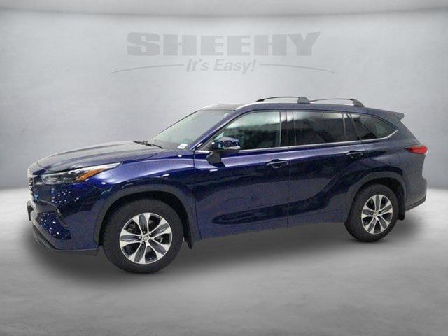 used 2021 Toyota Highlander car, priced at $29,391