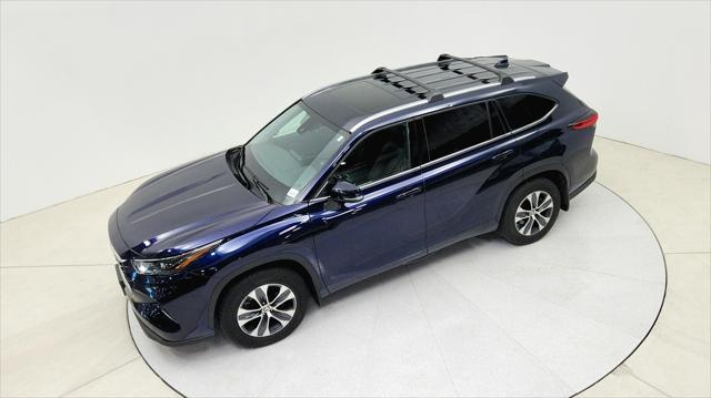 used 2021 Toyota Highlander car, priced at $29,391