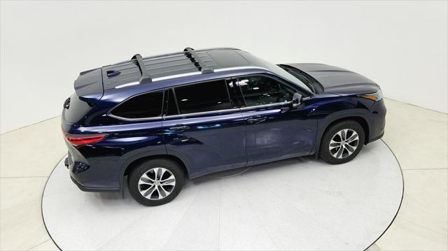 used 2021 Toyota Highlander car, priced at $29,391