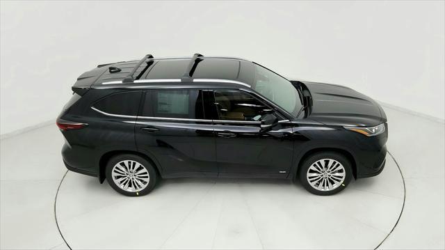 new 2025 Toyota Highlander Hybrid car, priced at $57,072