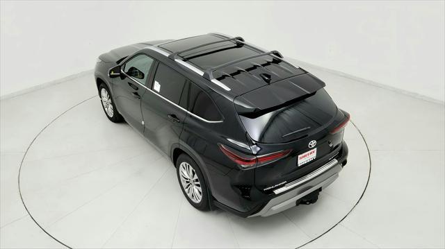 new 2025 Toyota Highlander Hybrid car, priced at $57,072