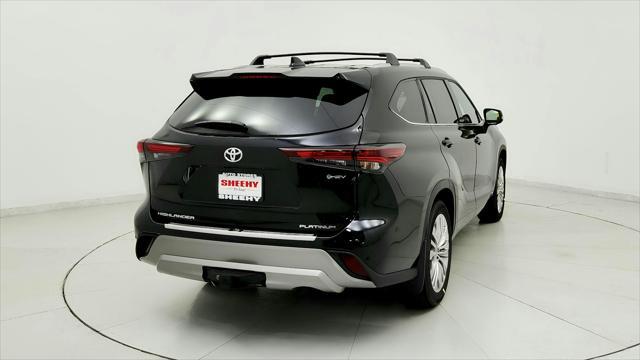new 2025 Toyota Highlander Hybrid car, priced at $57,072