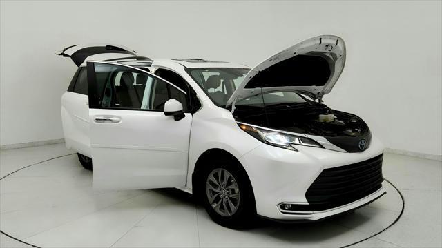 used 2023 Toyota Sienna car, priced at $43,291