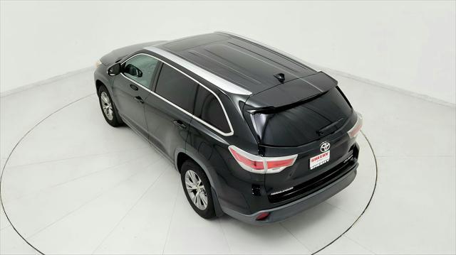 used 2015 Toyota Highlander car, priced at $18,191
