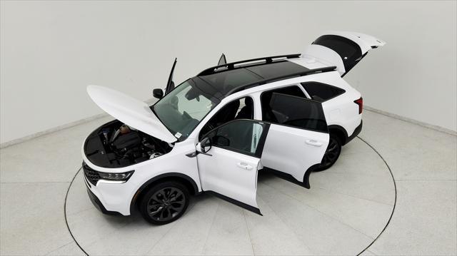 used 2023 Kia Sorento car, priced at $28,991