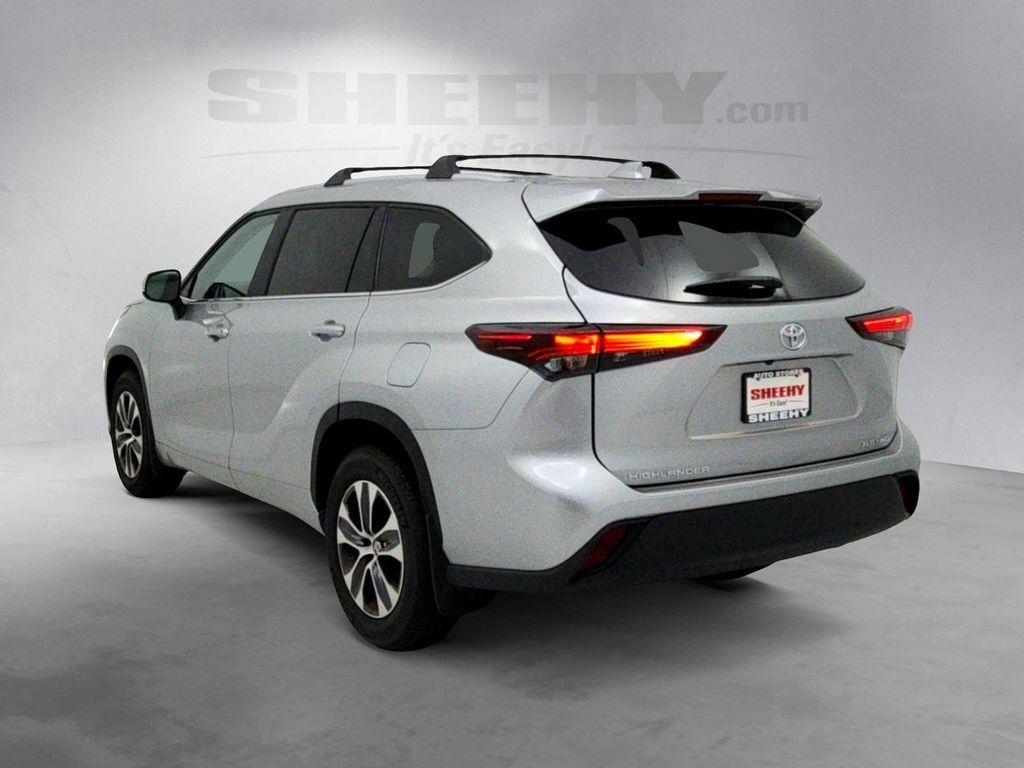 used 2024 Toyota Highlander car, priced at $43,591